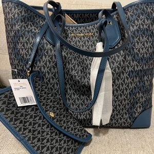 MICHAEL Michael Kors Eva large tote